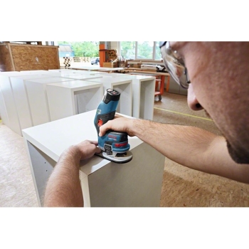 Preview: Bosch GKF 12V-8 Akku-Fräse inkl. Spannzange und Maulschlüssel