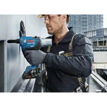 Preview: Bosch GRG 18V-16 C Kit Akku-Nietpistole