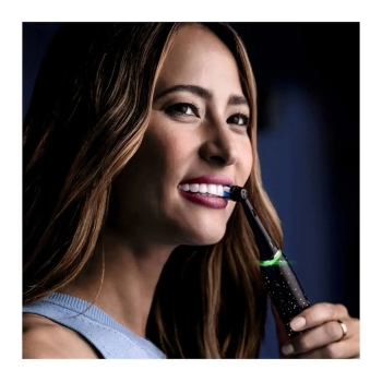 Preview: Oral-B iO Series 10 Cosmic Black