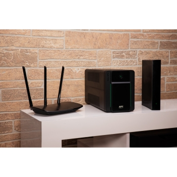 Preview: APC Easy UPS - Line-Interaktiv - 2.2 kVA - 1200 W - Sine - 140 V - 300 V