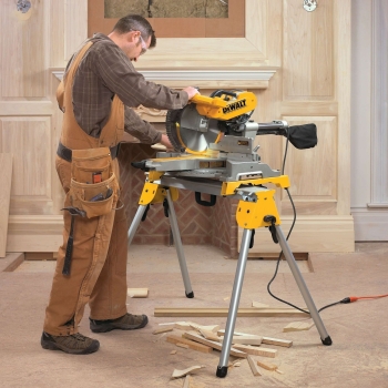 DEWALT Paneelsaege 305 mm 1675 Watt