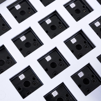 Preview: Sharkoon SKILLER SGK50 S4 (schwarz. IT-Layout. Kailh Red)