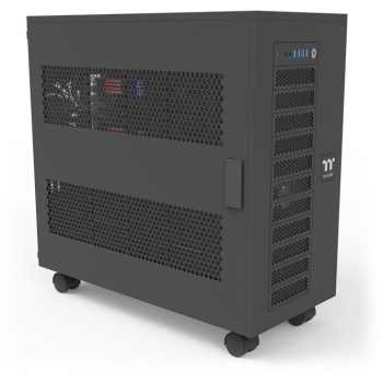 Big Thermaltake AX700 Black