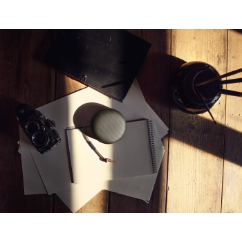 Preview: Bang&Olufsen BeoPlay A1 - 2nd Edition Bluetooth Speaker. Anthracite Black