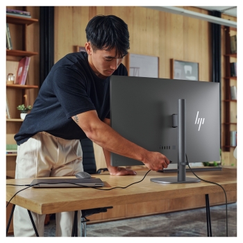 Preview: AIO HP OmniStudio X 32 UHD IPS All-in-One Core Ultra 7 258V 32GB/2TB SSD Win11 32-c1077ng