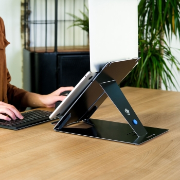 R-Go Laptop-Tabletständer 10-22 Max.5KG            schwarz retail
