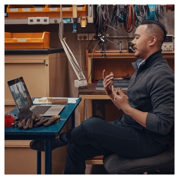 Preview: HP EliteBook 830 G10 i5-1335U16GB 512GB/SSD UMA WWAN Wi-Fi 6e FPR W11P 3J Gar (DE)