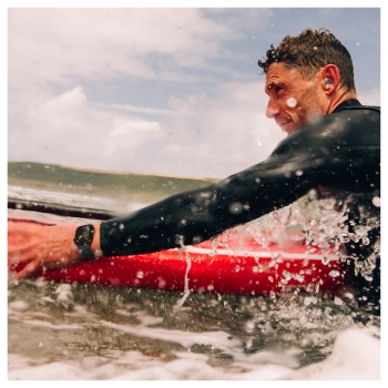 Preview: APPLE Watch Series 10 GPS 46mm Silver Aluminium Case with Denim Sport Band - M/L