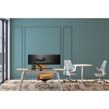 Preview: Neomounts NM-D775BLACKPLUS Tischhalterung für Bildschirme bis 49 (124 cm) 18KG
