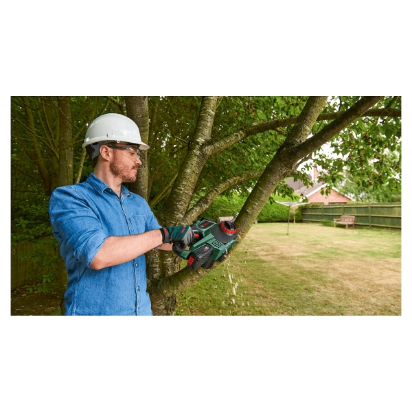 Bosch UniversalChain 18 Akku-Kettensäge solo