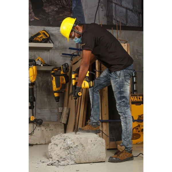 DEWALT Kombihammer SDS-plus 30mm 950Watt