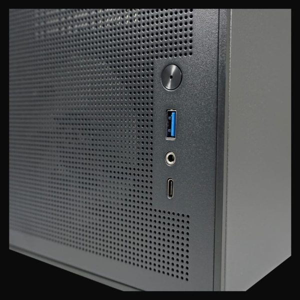 Midi LC-Power 716MB
