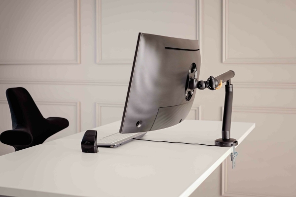 BakkerElkhuizen Monitorarm BE Flexible Single schwarz retail
